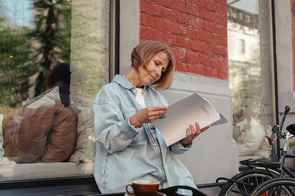 Wie kann die Reduzierung des Autoverkehrs die Gesundheit der Stadtbewohner verbessern?